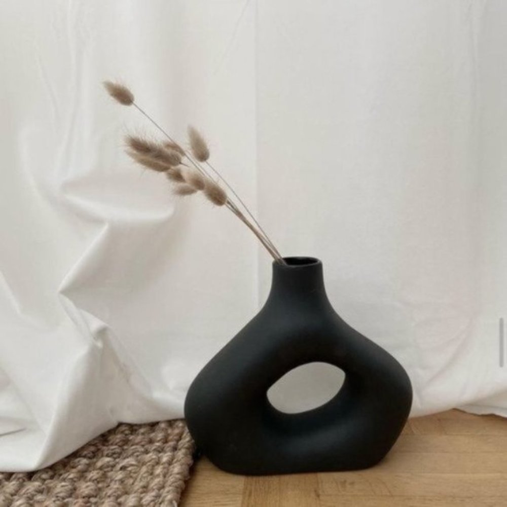 NWT H&M Black Donut Vase